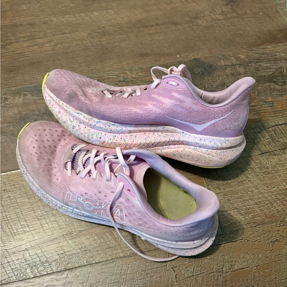 Hoka Women's Light Pink Speckled Running Shoes
